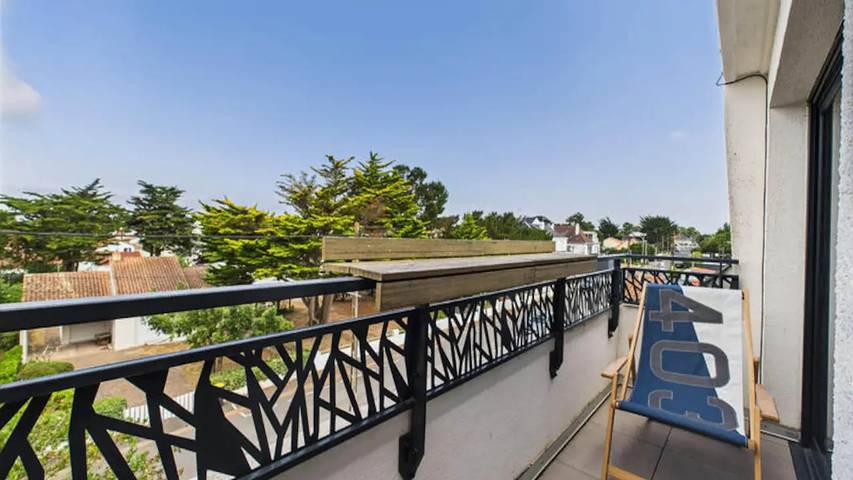 Gîte pour 9 personnes, avec balcon dans Plage Bonne-Source - 2