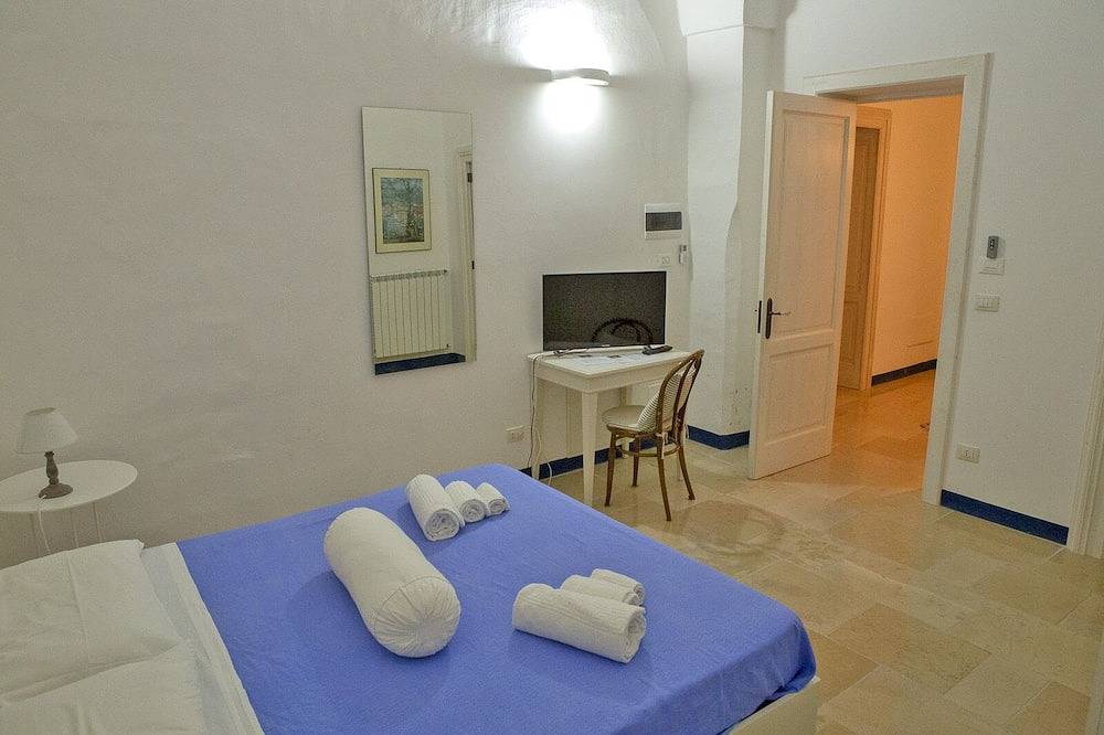Fenisia Guest House Xviii Jahrhundert - Ferienhaus im historischen Zentrum von Salento in Campi Salentina, Lecce Provinz