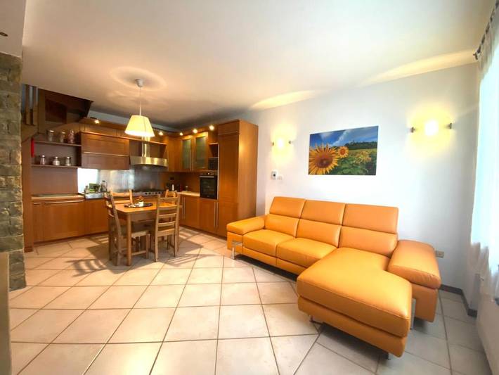 Location de vacances pour 6 personnes, avec vue et jardin, animaux acceptés à Monasterolo del Castello - 2