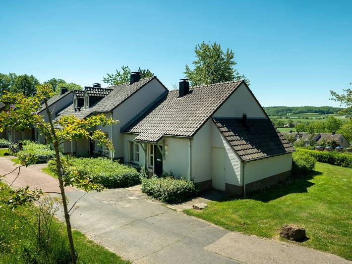 Bungalow voor 4 personen, with Balkon/Terras and Terras as well as Sauna in Limburg