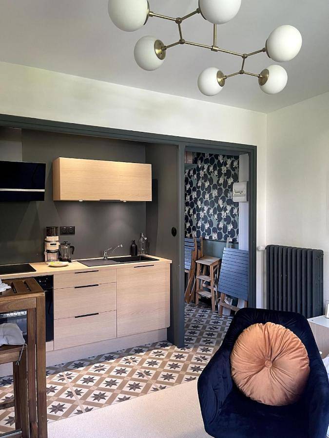 Gîte pour 2 personnes, avec vue et jardin à Beaumont (Puy-de-Dôme) - 2