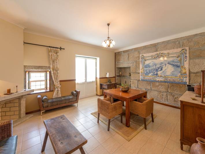 Location de vacances pour 4 personnes, avec piscine et jardin à Vila Flor