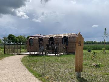 Camping für 4 Personen, mit Terrasse und Sauna sowie Whirlpool, mit Haustier in Deutschland