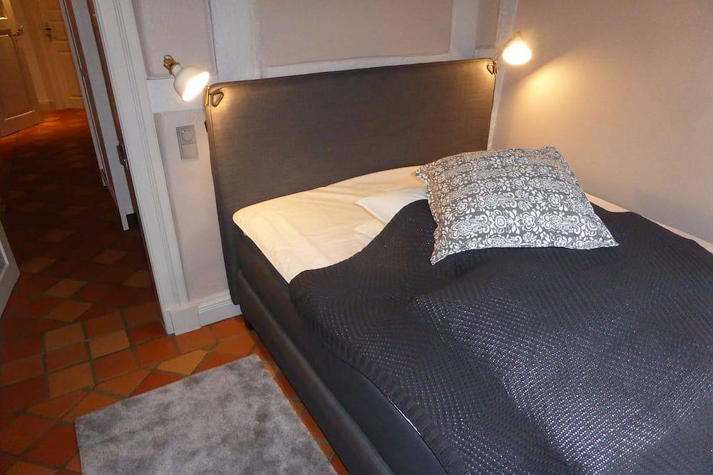 Entire apartment, Experience \"Gästehaus Altstadtzauber\" Lüneburg from its heart in Lüneburg, Nordheide