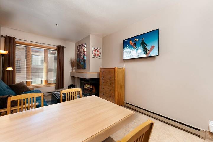 Vacation rental for 3 people, with pool and hot tub in Purgatory