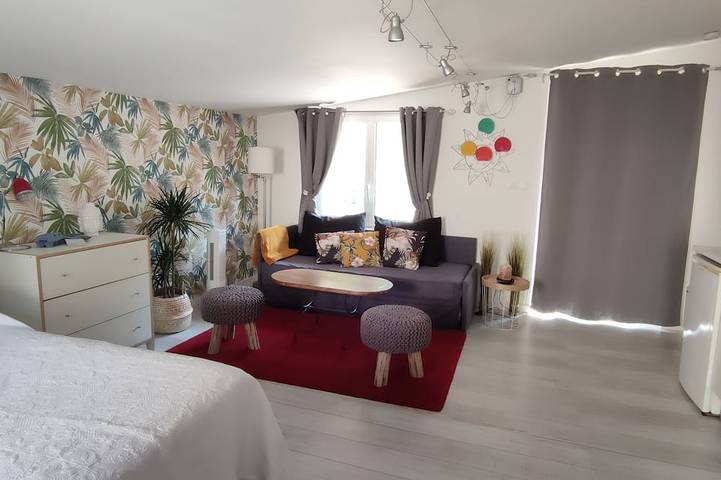 Gîte pour 4 personnes, avec jardin et piscine à Esparron-de-Verdon - 2