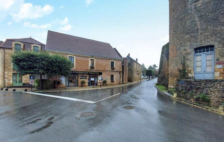 Maison de vacances pour 6 personnes, avec piscine ainsi que terrasse et jardin