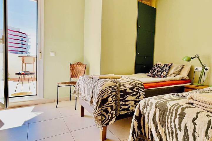 Entire apartment, Luxurious accommodation with large terrace and stunning sea views in Torre del Mar, Vélez-Málaga