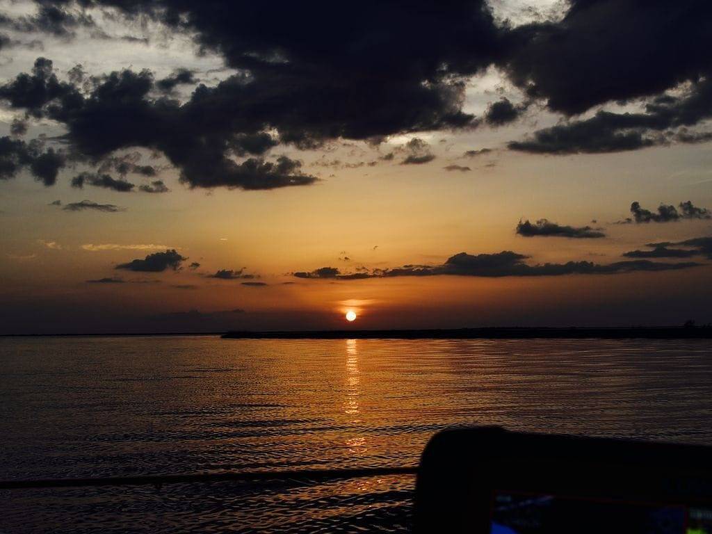 Ganze Wohnung, 2 Schlafzimmer Wohnung am Lake Okeechobee Bass und Sun Condominium in Clewiston, Lake Okeechobee