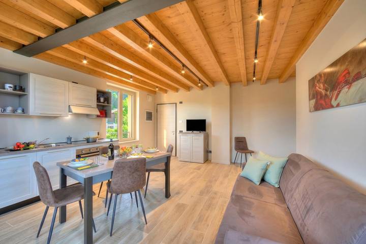 Chalet voor 4 personen, met balkon aan het Gardameer