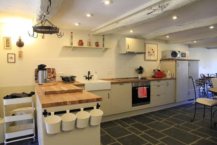 Location de vacances pour 14 personnes, avec terrasse et jardin dans Mont (Houffalize) - 4