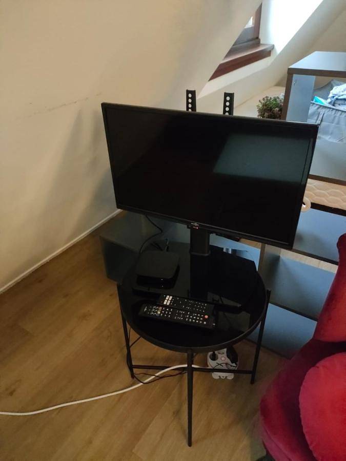 Appartement entier, One-Bedroom Apartment in Viroflay, Yvelines