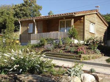 Chalet pour 4 personnes, avec vue et jardin, animaux acceptés dans l' Aveyron