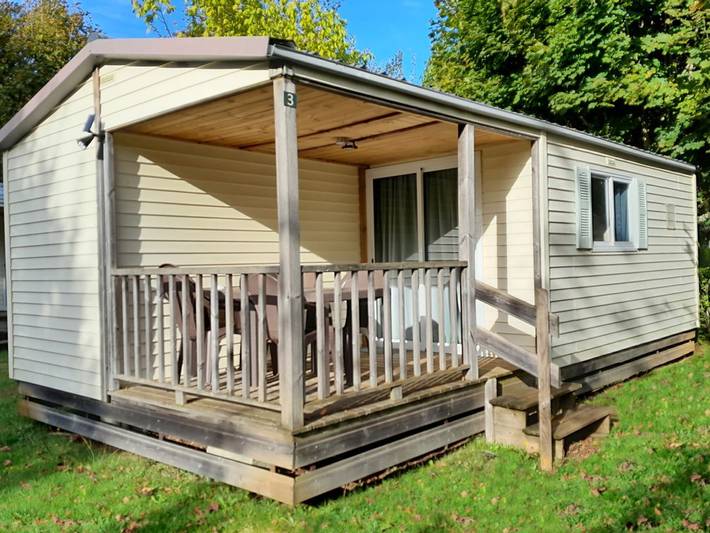 Camping pour 4 personnes dans le Cantal