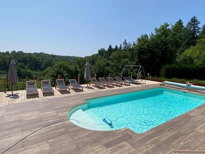 Location de vacances pour 2 personnes, avec vue ainsi que piscine et jardin à Saint-Yrieix-la-Perche - 4