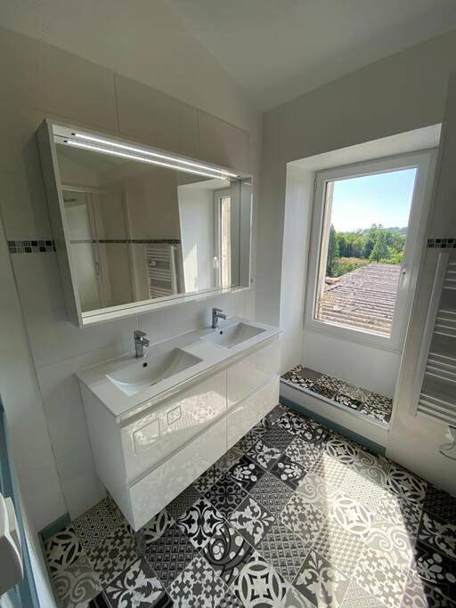 Gîte pour 4 personnes, avec jardin et vue à Coutras - 3