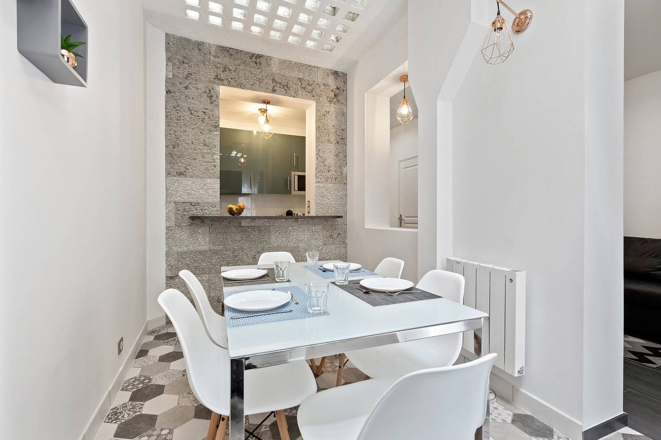Entire apartment, Guestready - Apt for 6 in Paris in Paris, Ile de France
