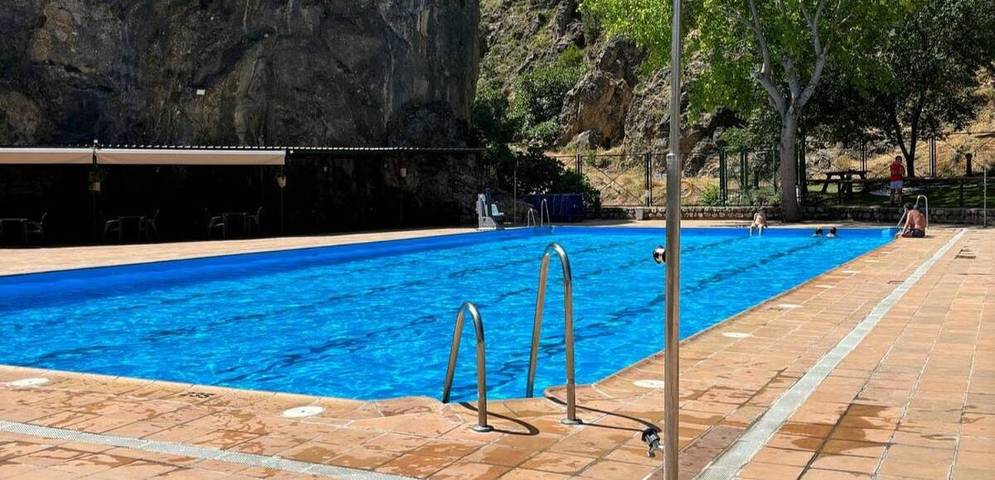 Apartamento de vacaciones para 4 personas, con piscina además de terraza y vistas - 1