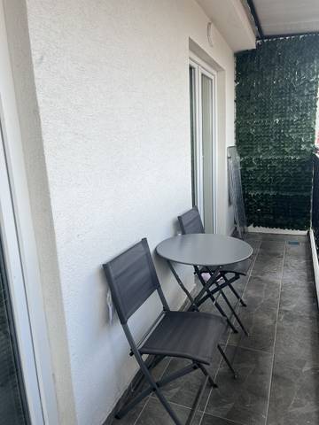 Vacation Apartment for 4 Guests in Skopje, North Macedonia, Picture 4