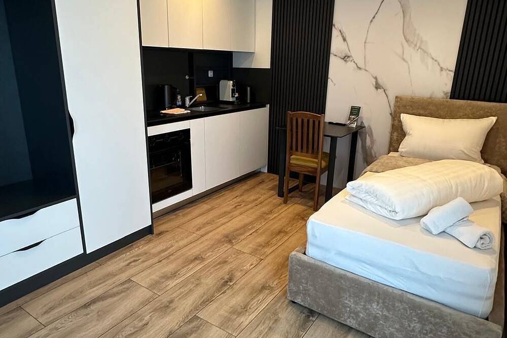 Ganze Wohnung, Dg  Apartment mit 2 seperaten Schlafzimmern in Zeuthen, Dahme-Seengebiet