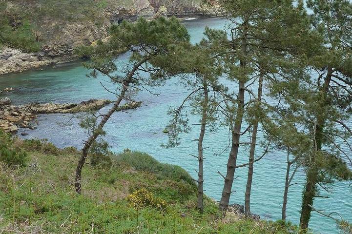 Gîte pour 4 personnes, avec Terrasse et Jardin à Poullan-sur-Mer