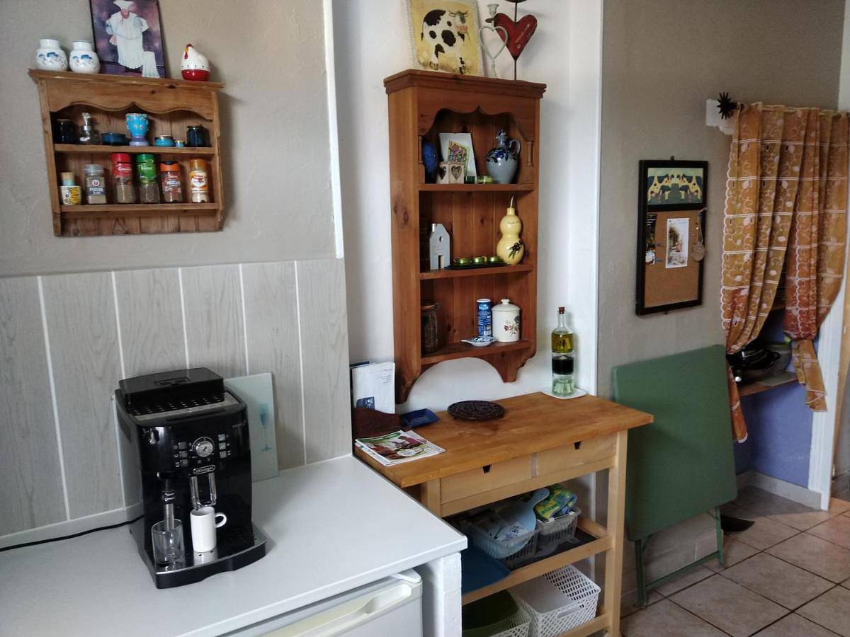Appartement entier, One-Bedroom Apartment in Issac, Périgord Pourpre