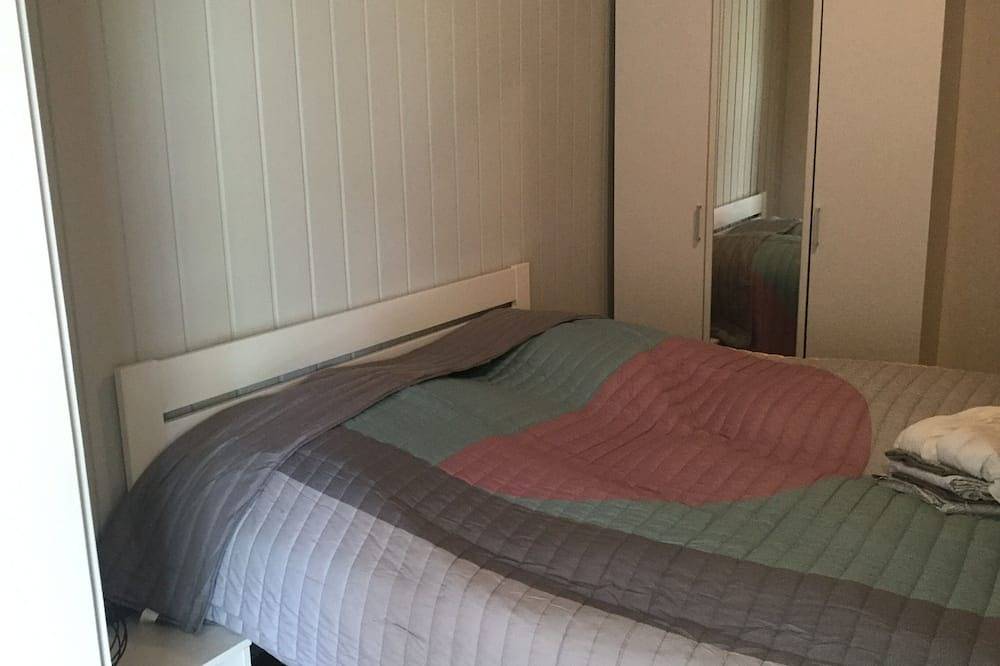 Ganze Wohnung, Gemütliche Ferienwohnung mit separatem Eingang und Terrassenbereich in Kellinghusen, Kreis Steinburg