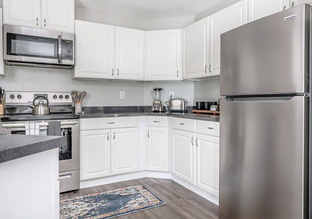 Pinehurst Cottage ★ Serves 8 ★ No Stairs ★ King Bed in Pinehurst, Moore County