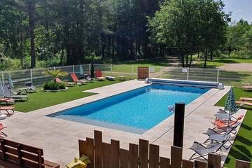 Location de vacances pour 14 personnes, avec jardin et piscine à Tour-en-Sologne