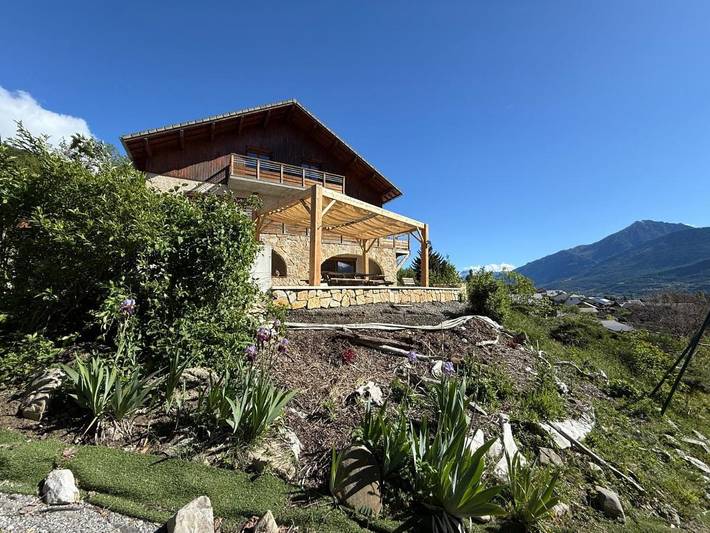 Location de vacances pour 15 personnes, avec vue et jardin, animaux acceptés à Embrun - 3