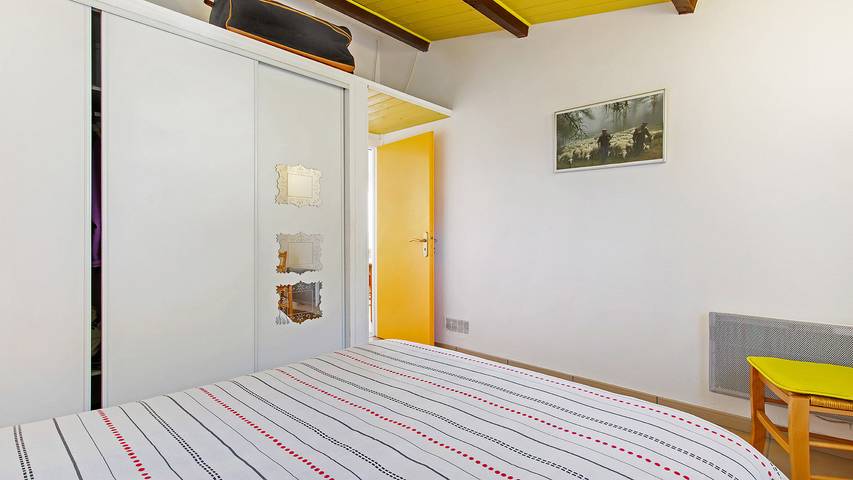 Gîte pour 4 personnes, avec terrasse dans Plage de La Roquille - 3