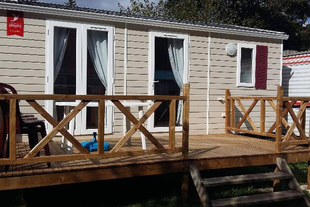 Camping pour 4 Personnes dans Chazelles-sur-Lyon, Montbrison