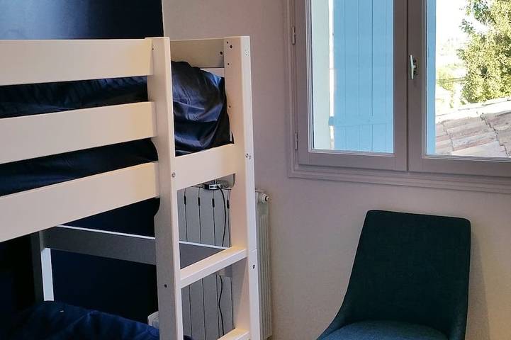 Location de vacances pour 8 personnes, avec jardin et jacuzzi, animaux acceptés à Auriol - 3