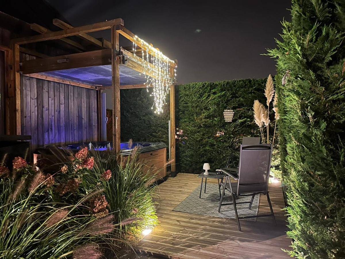 Le Cottage Barbizonnais avec jacuzzi privé à partir de 10 ans in Barbizon, Parc naturel régional du Gâtinais français