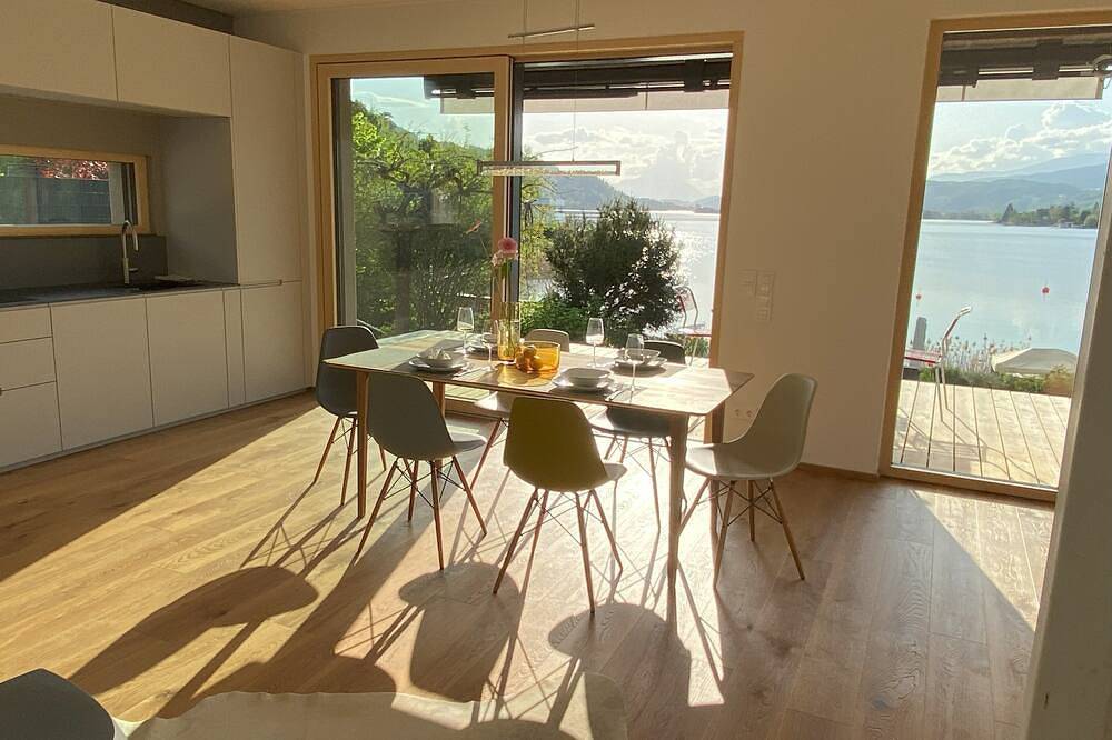 *Neu* Villa Über-See mit privatem Seezugang in Pörtschach am Wörthersee, Klagenfurt-Villach