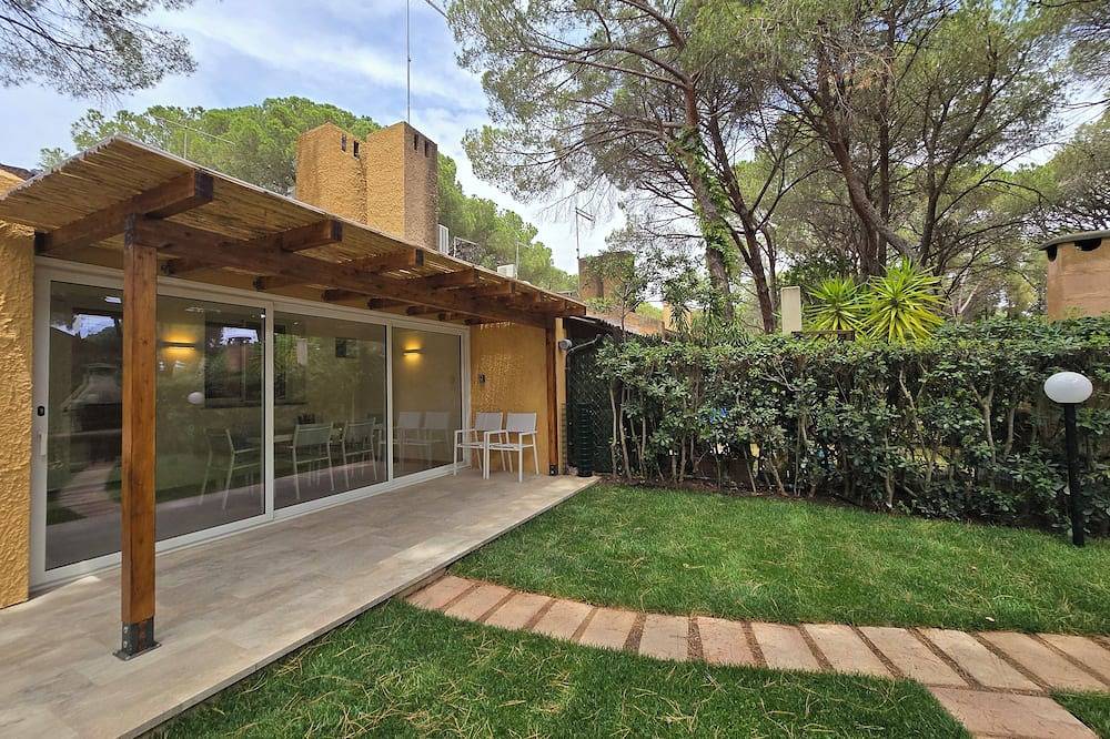 Villa per 4 Persone in Santa Margherita di Pula, Pula e dintorni