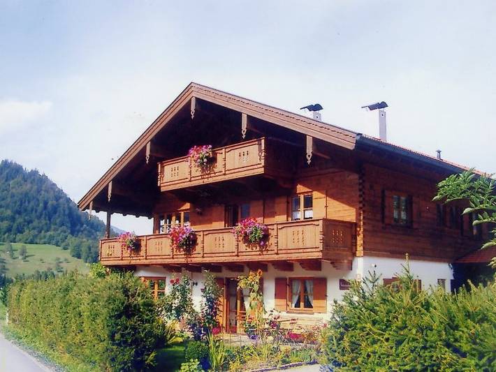 Ferienwohnung für 5 Personen, mit Balkon und Garten in Oberwössen