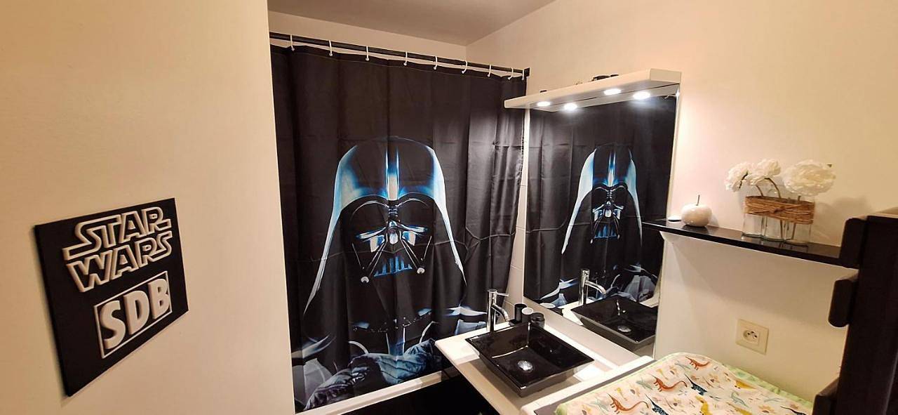 Appartement entier, Appartement avec salle de jeux privée,10min de disney transport en commun 6 couchages in Chanteloup-en-Brie, Seine-et-Marne