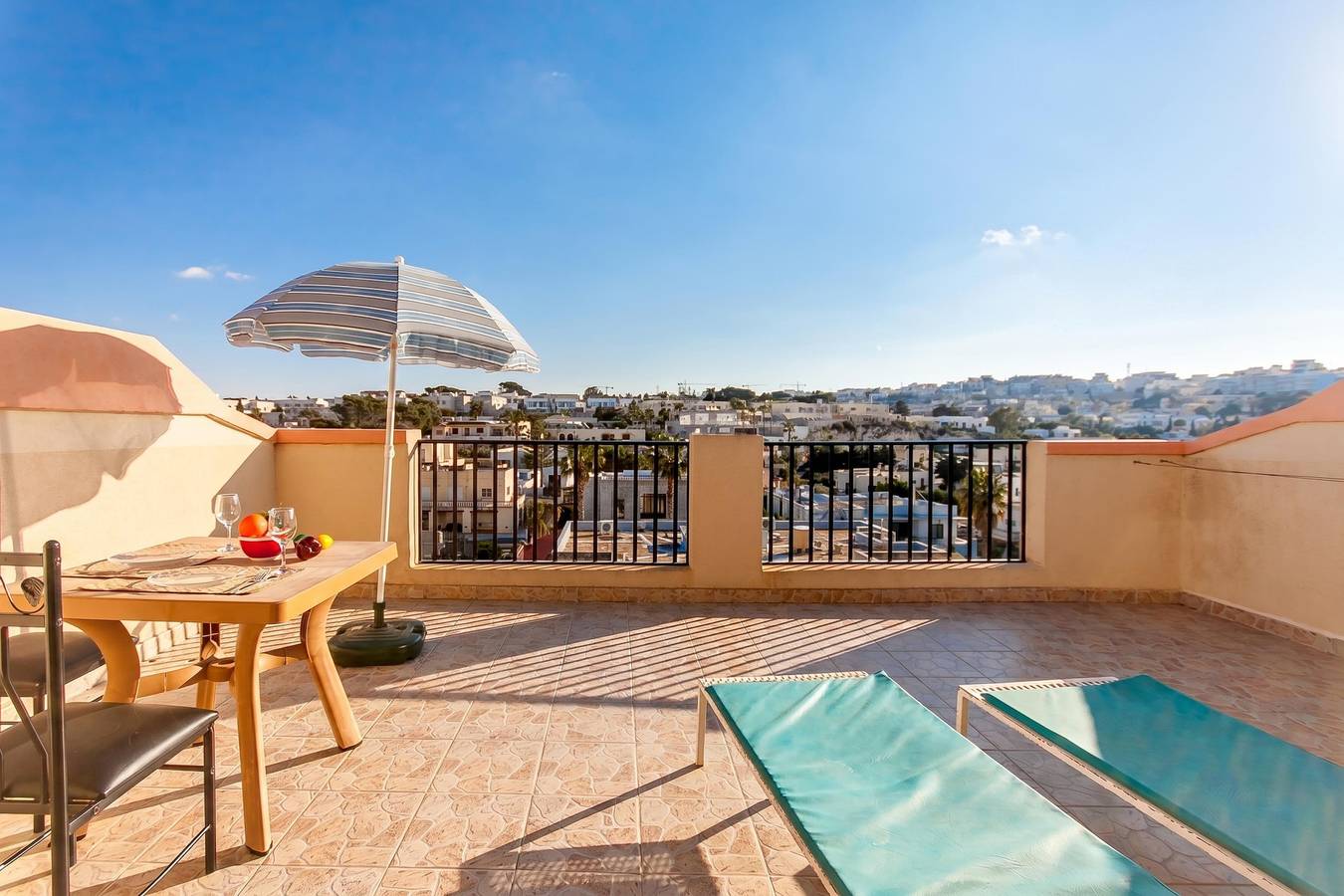 Sunny pool and terrace - Merill nb6 in il-Mellieha, Mellieha