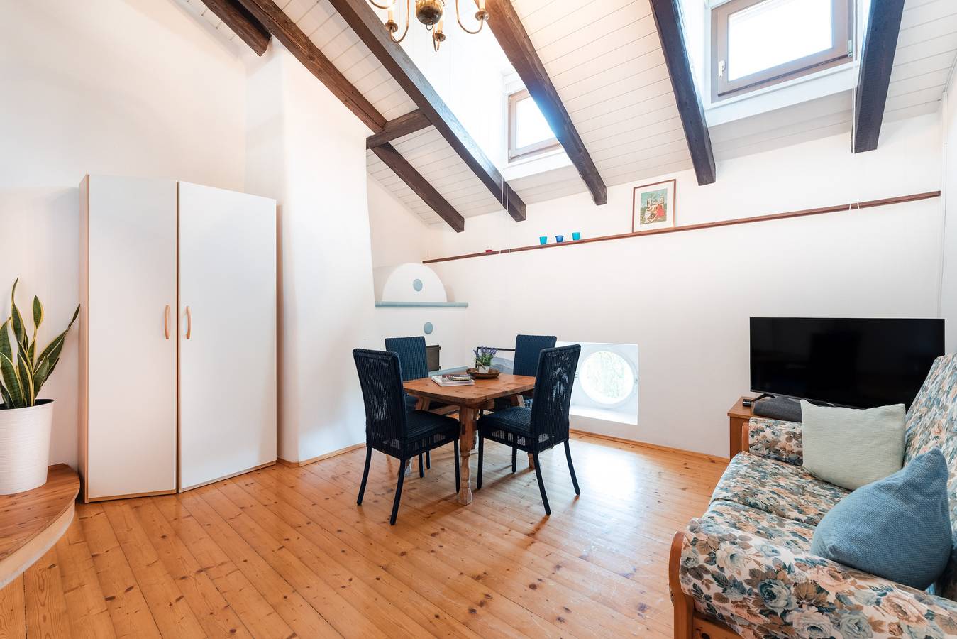 Ganze Wohnung, 718A Apartment Ansitz Wieshof in Altenburg - Castelvecchio, Kaltern an der Weinstraße