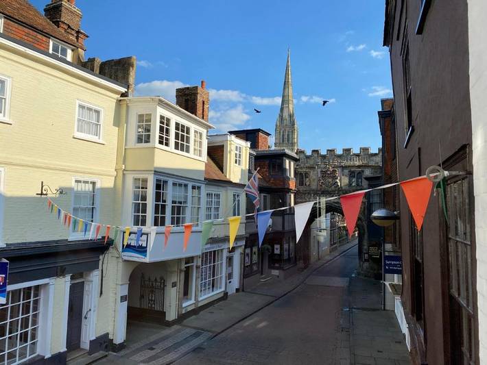 Apartment for 4 people, with Terrace and View in Salisbury