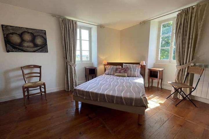 Location de vacances pour 8 personnes, avec jardin à Susmiou - 3