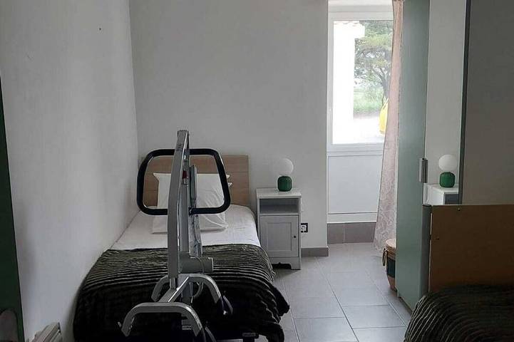 Gîte pour 4 personnes, avec jardin ainsi que piscine et jacuzzi, animaux acceptés à Soullans - 4
