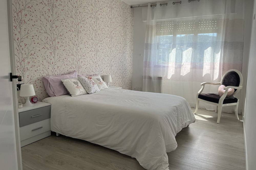 Playa y ciudad in Riveira, Rias Baixas