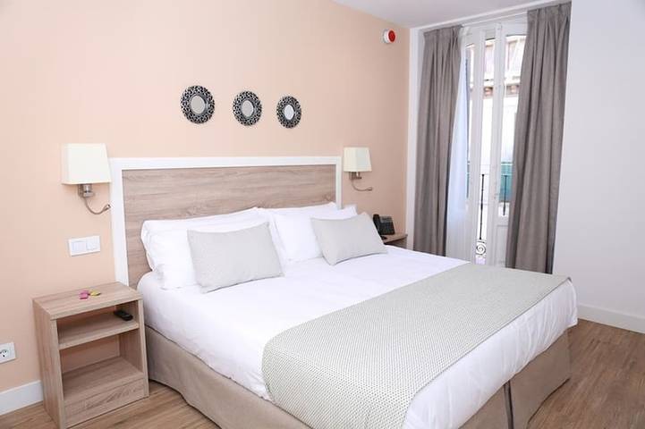 Appartement entier, Appartement extérieur d'une chambre avec deux balcons pour 4 personnes in Centro (Madrid), Madrid