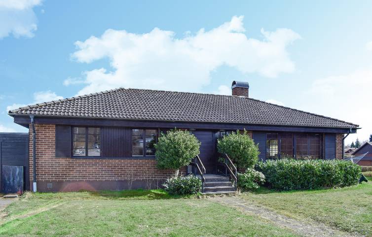 Ferienhaus für 8 Personen, mit Garten und Terrasse sowie Sauna - 1