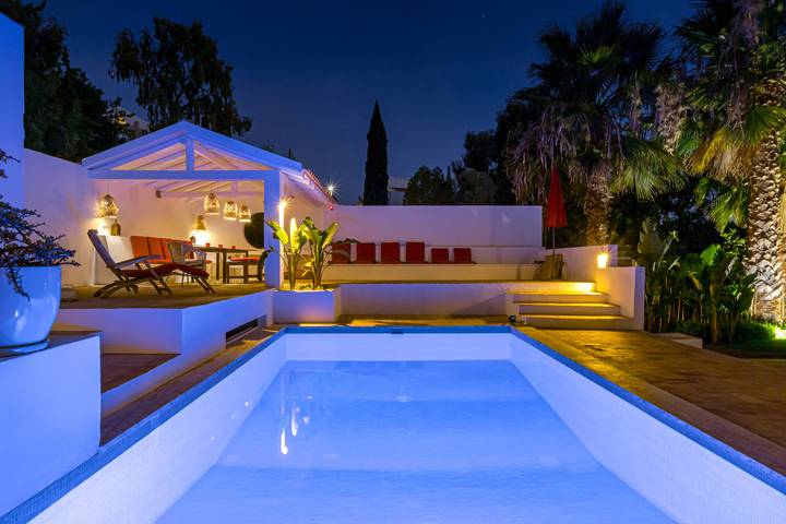 Villa para 12 pessoas, com jardim e varanda, com animais de estimação em Guia