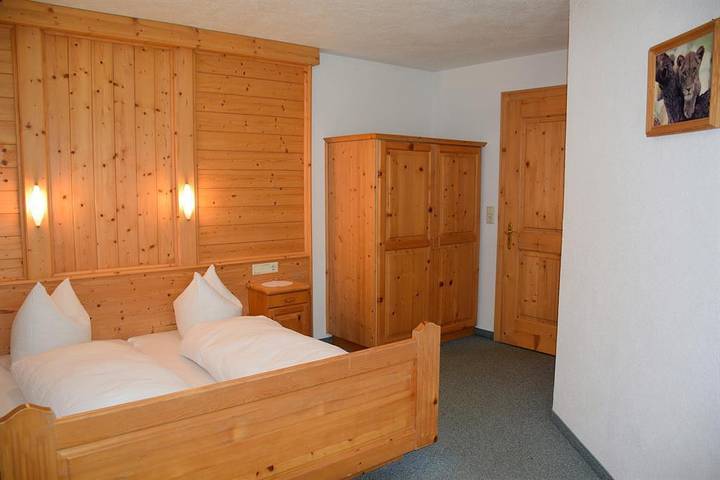 Ganze Ferienwohnung, Wohnung 2-5 Pers./2 Schlafräume/Du, Wc in Kappl, Verwall