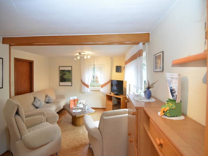 Ferienhaus für 6 Personen, mit Terrasse und Garten in Bestwig - 2