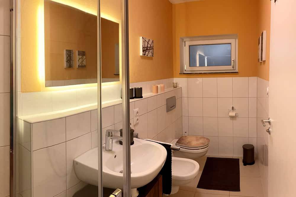 Ganze Wohnung, Roosartige Ferien - Ferienwohnung Im Hanswieschen - Bacharach Oberwesel - in Oberwesel, Mittelrhein